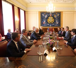 Encuentro de las delegaciones española y estonia encabezado por Su Majestad el Rey y Su Excelencia el Presidente de la República de Estonia