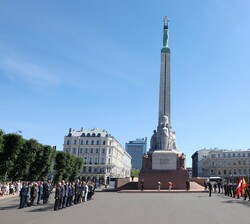 Monumento a la Libertad, en Riga, donde tuvo lugar el Homenaje a los Caídos