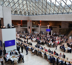 Vista general del Museo del Louvre donde se desarrolla la cena ofrecida por el COI con motivo de los Juegos Olímpicos de Paris 2024