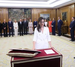 La nueva vocal del Consejo General del Poder Judicial, Lucía Avilés Palacios, promete su cargo ante Don Felipe