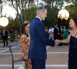 Su Majestad el Rey recibe el saludo de la presidenta del Congreso de los Diputados, Francina Armengol