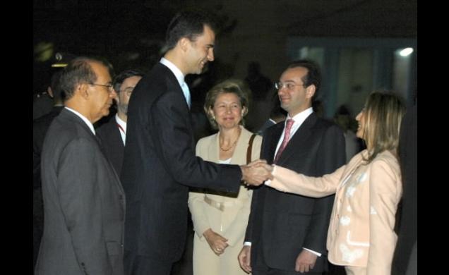Don Felipe acompañado por el vicepresidente hondureño, Vicente Williams